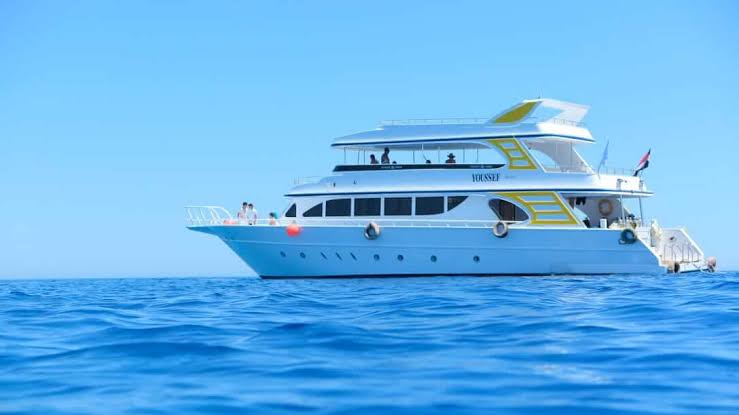 Snorkeling Boat Trip At Sunset